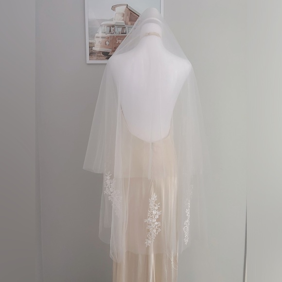 Wedding Veil Fingertip main image 6